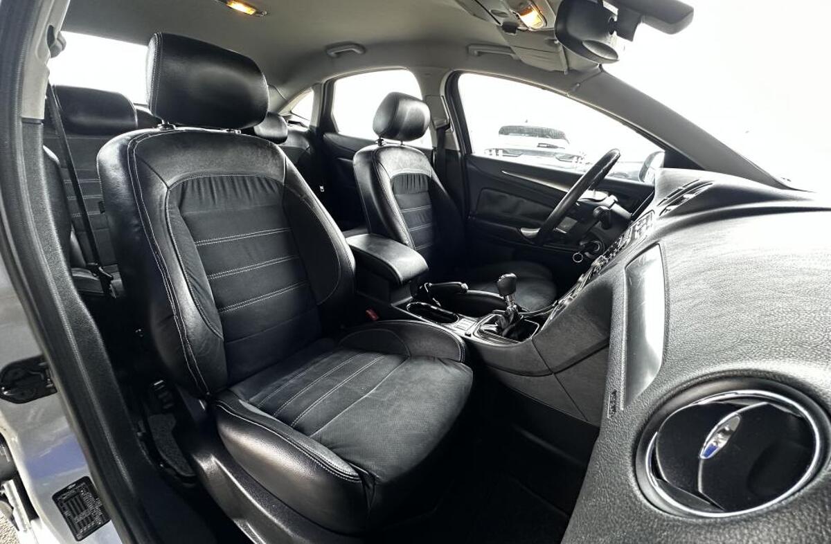 FORD Mondeo 2.0 TDCi Titanium