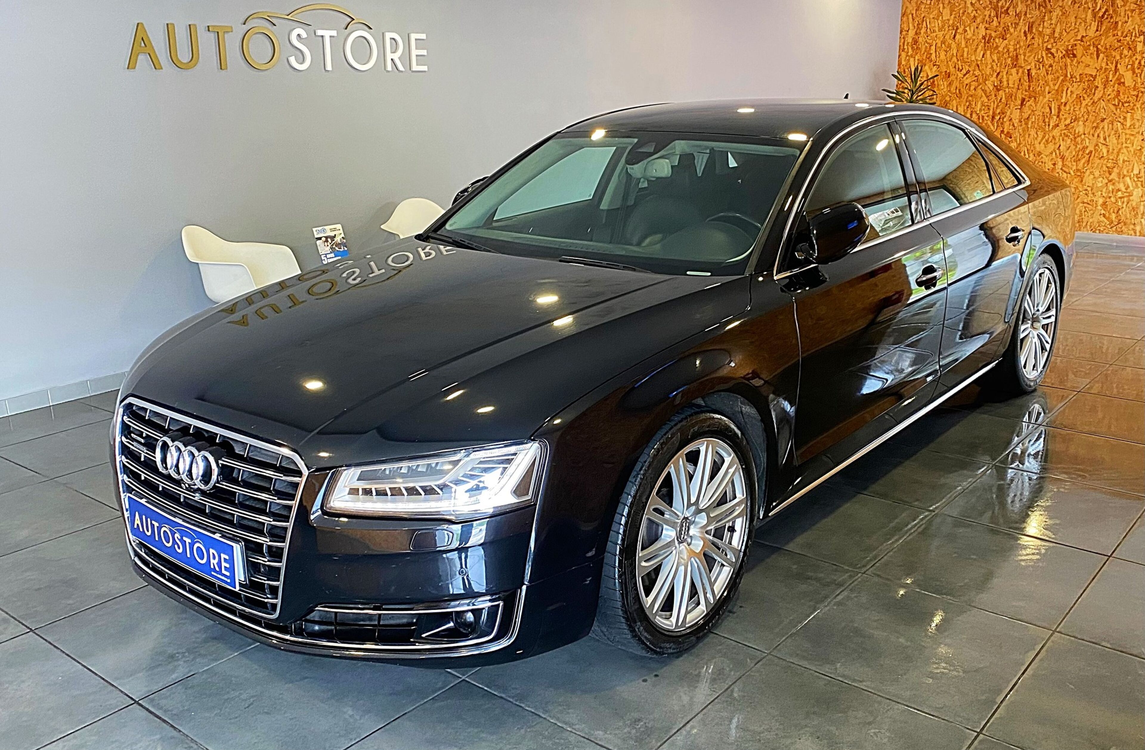 AUDI A8 3.0 TDi V6 quattro Clean Diesel