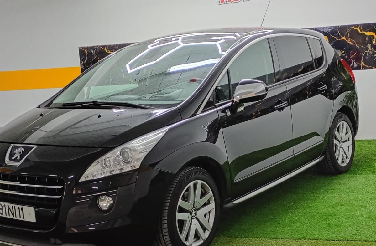 PEUGEOT 3008 2.0 HDi Hybrid4 Limited Edition