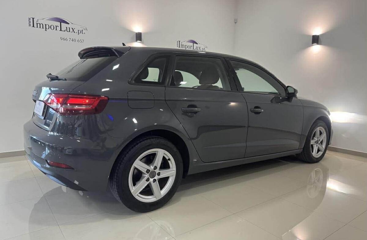 AUDI A3 30 TDI Design