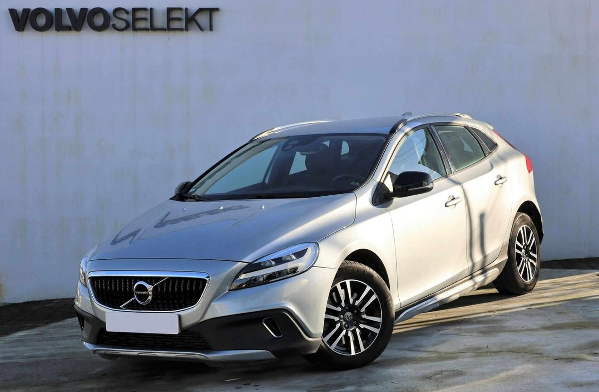 VOLVO V40 2.0 D2 Plus