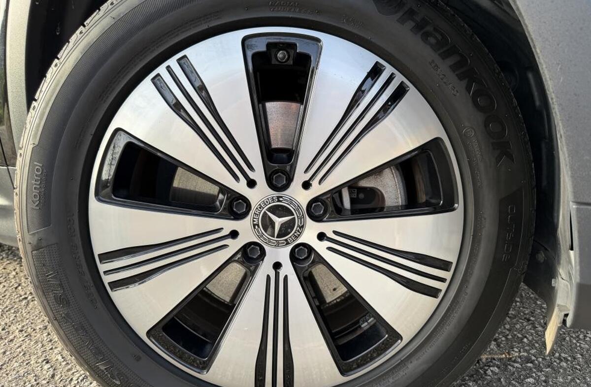 MERCEDES EQB 250 Progressive