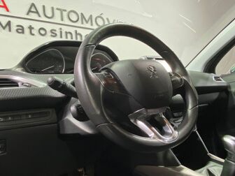 PEUGEOT 2008 1.2 PureTech Style