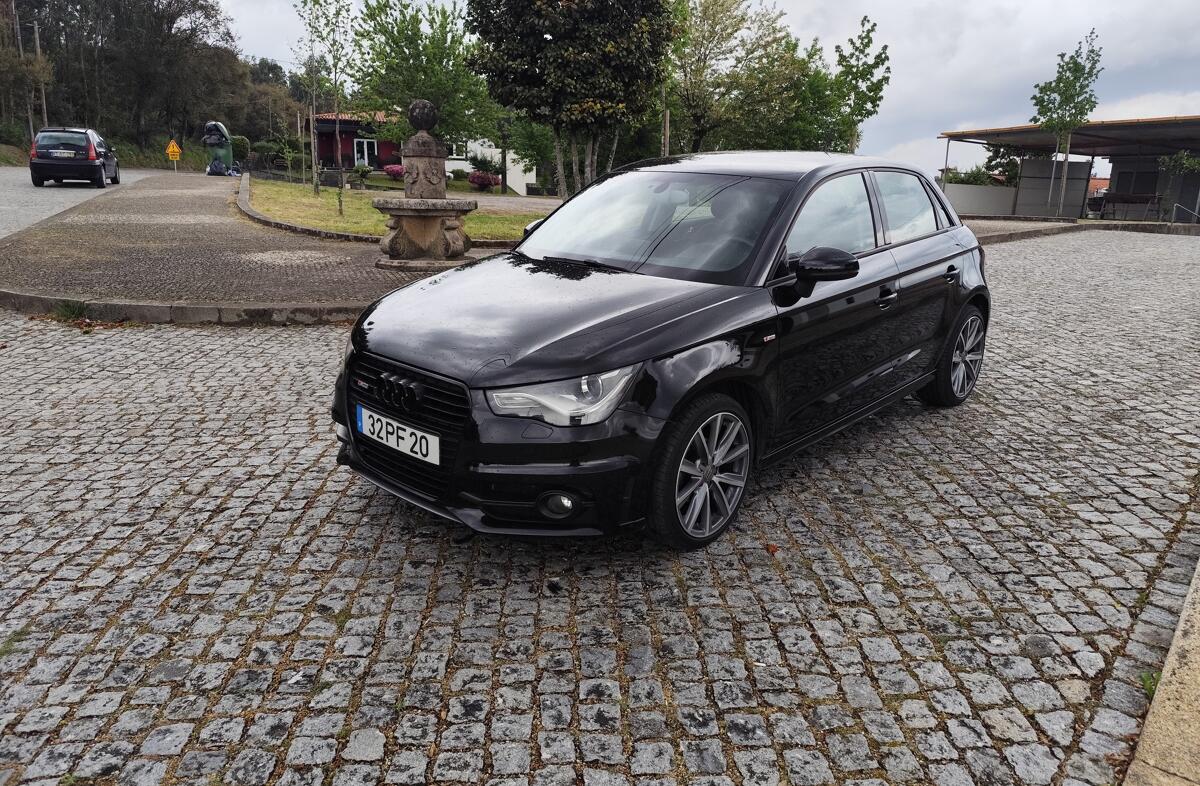 AUDI A1 1.6 TDi S-line