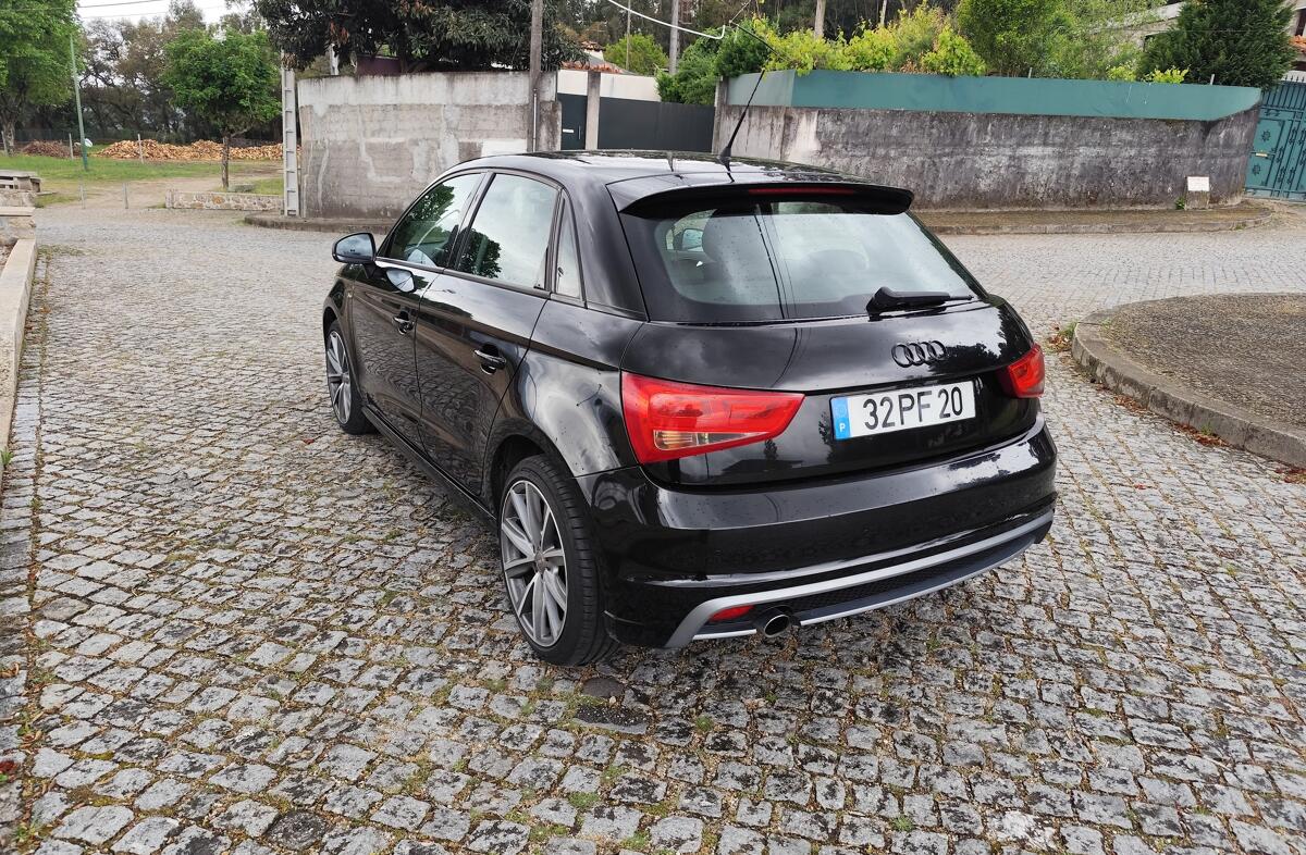 AUDI A1 1.6 TDi S-line