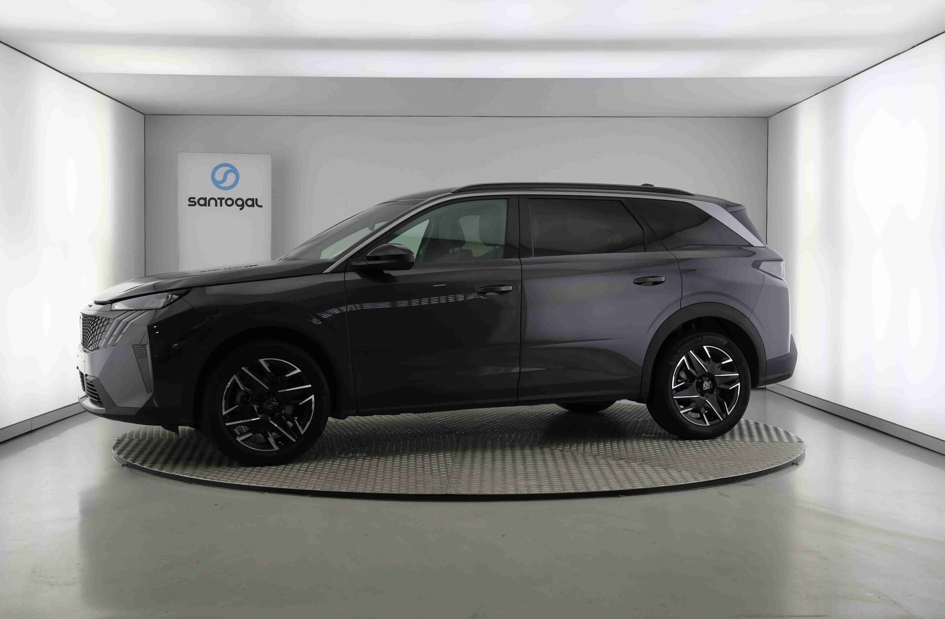 PEUGEOT 5008 1.2 Hybrid Allure e-DCS6