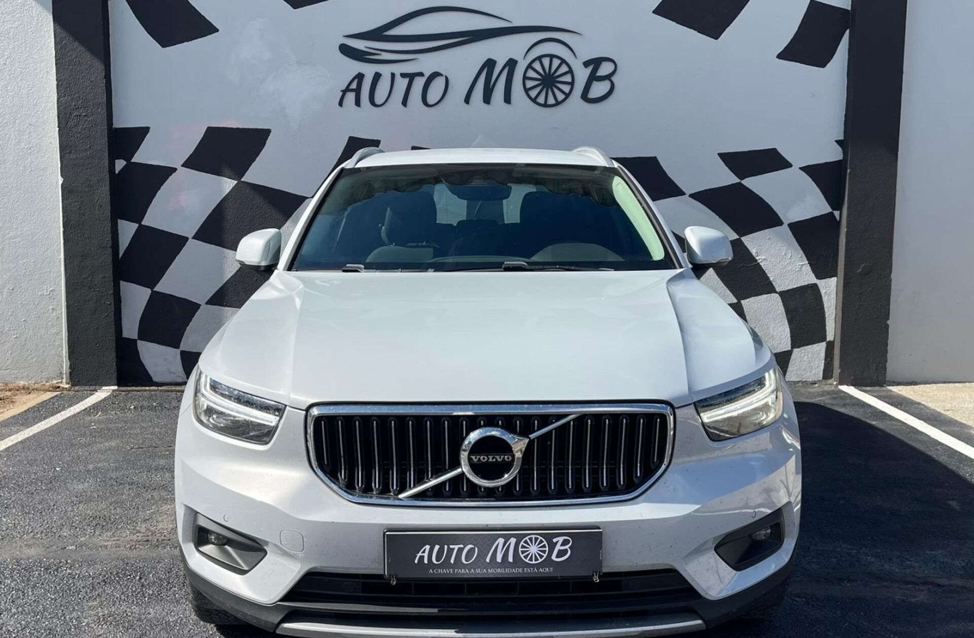 VOLVO XC40 1.5 T5 PHEV Momentum Plus