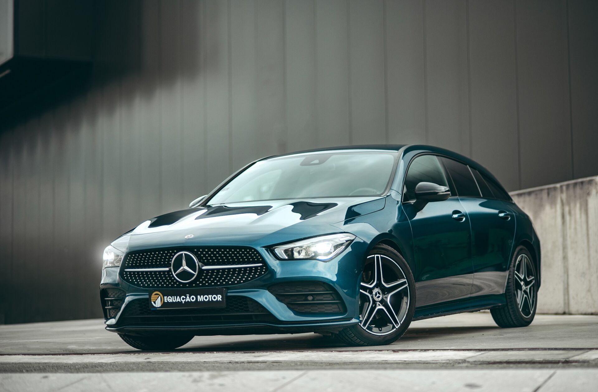 MERCEDES Classe CLA CLA 180 d Shooting Brake AMG Line Aut.