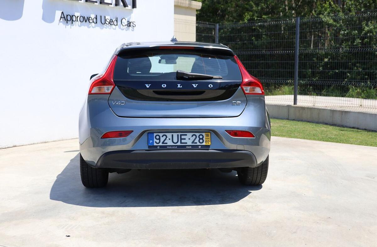 VOLVO V40 2.0 D2 Kinetic