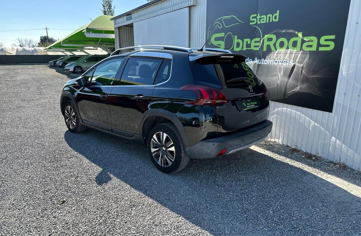 PEUGEOT 2008 1.6 BlueHDi Crossway