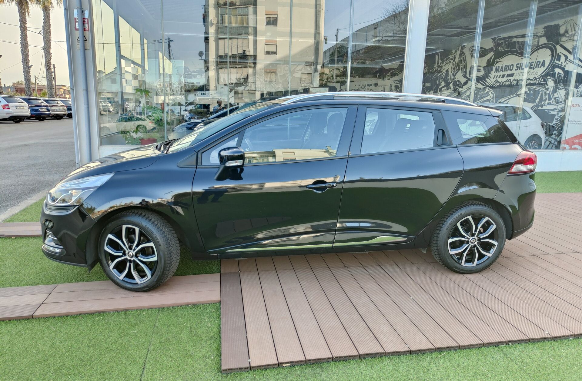 RENAULT Clio 1.5 dCi Limited