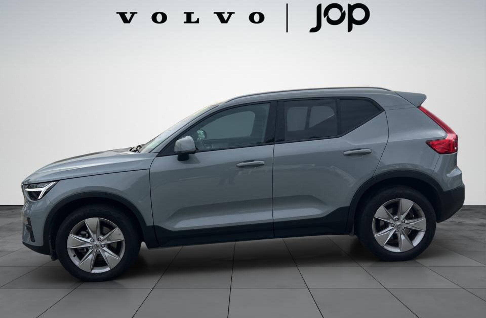 VOLVO XC40 2.0 B3 Core