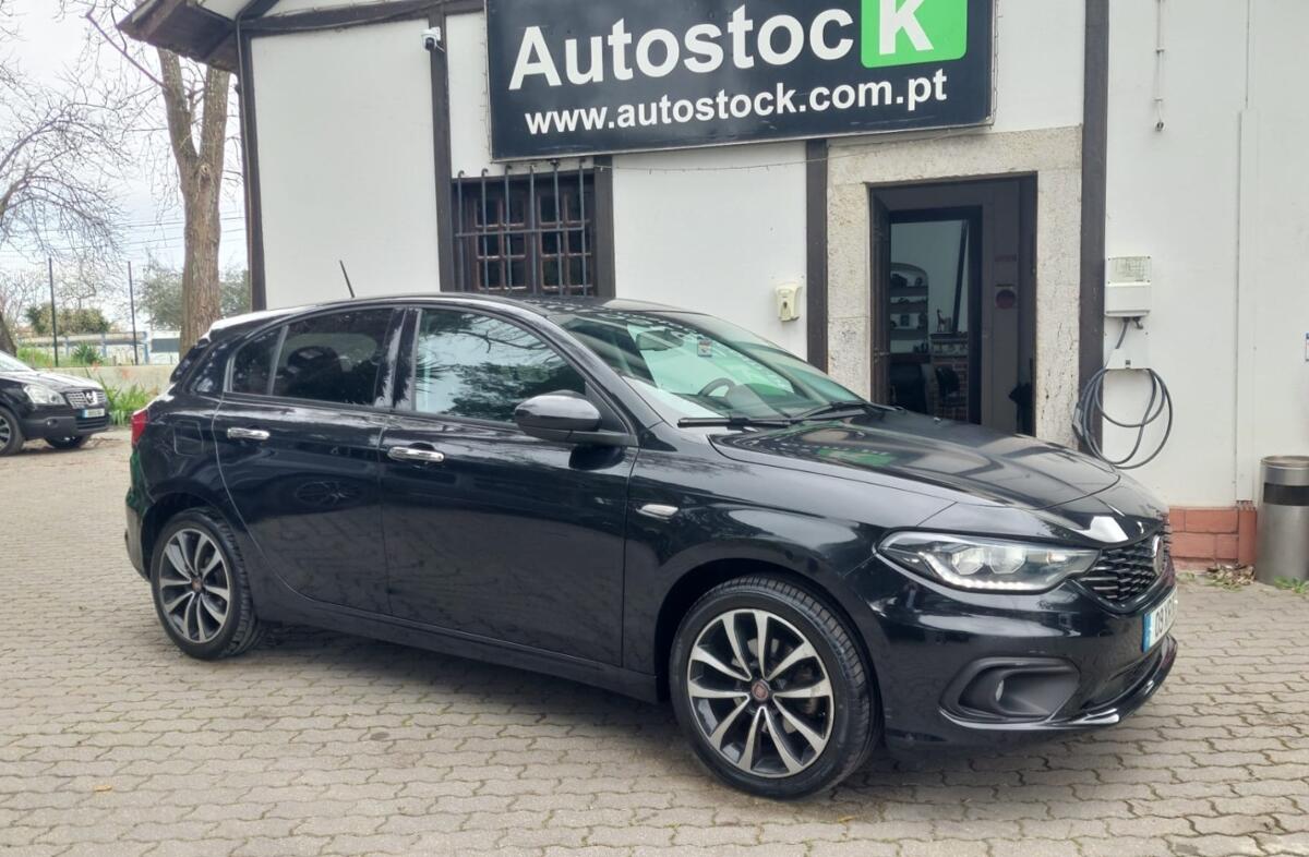 FIAT Tipo 1.6 M-Jet Lounge DCT