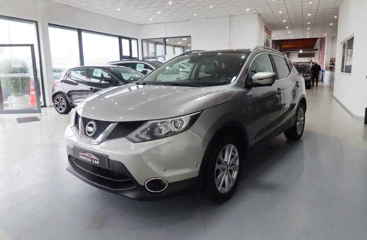 NISSAN Qashqai 1.5 dCi N-Connecta