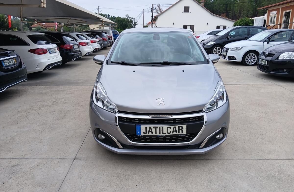 PEUGEOT 208 1.5 BlueHDi Signature