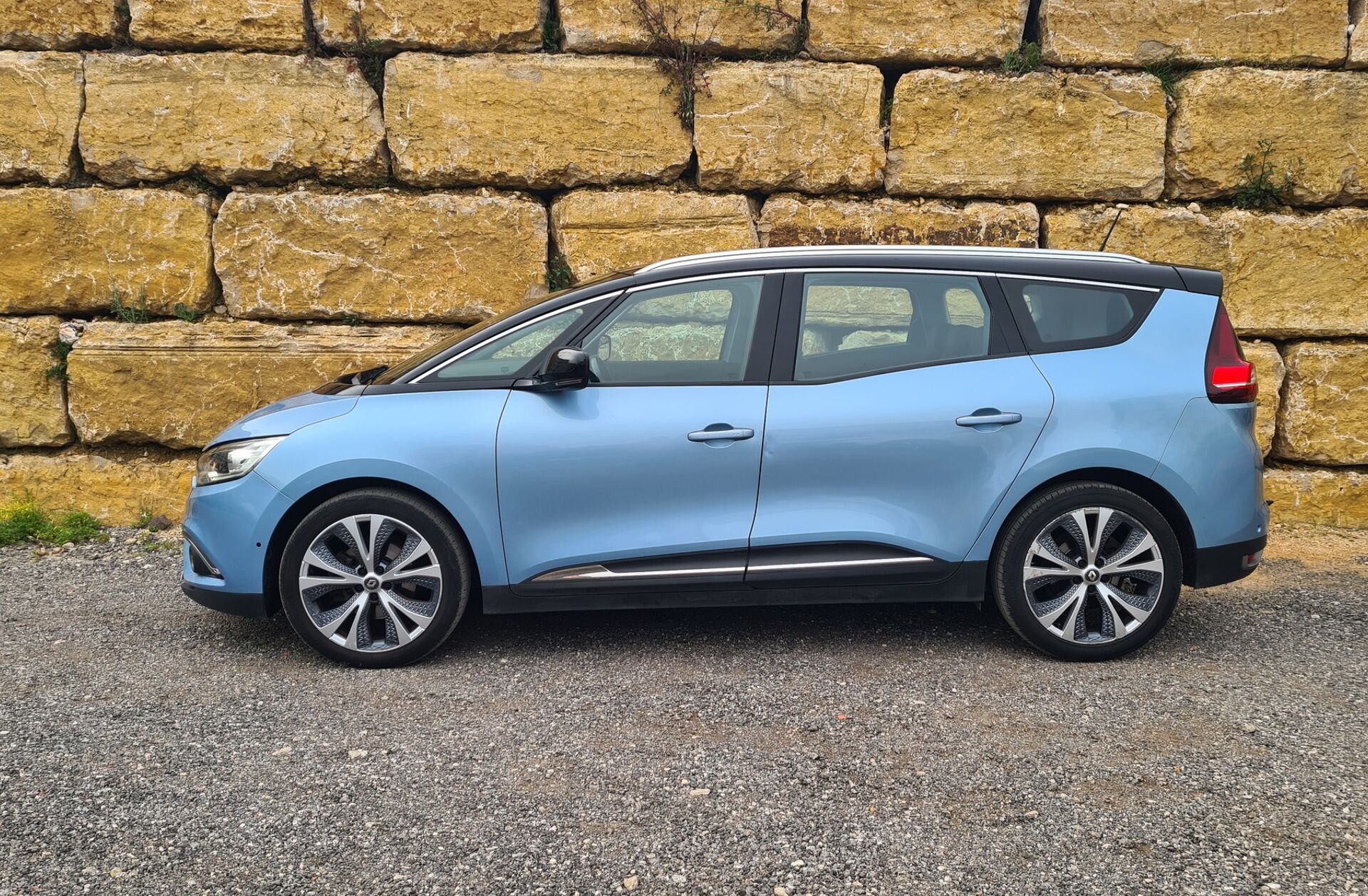 RENAULT Scénic G. 1.5 dCi Intens Hybrid Assist SS