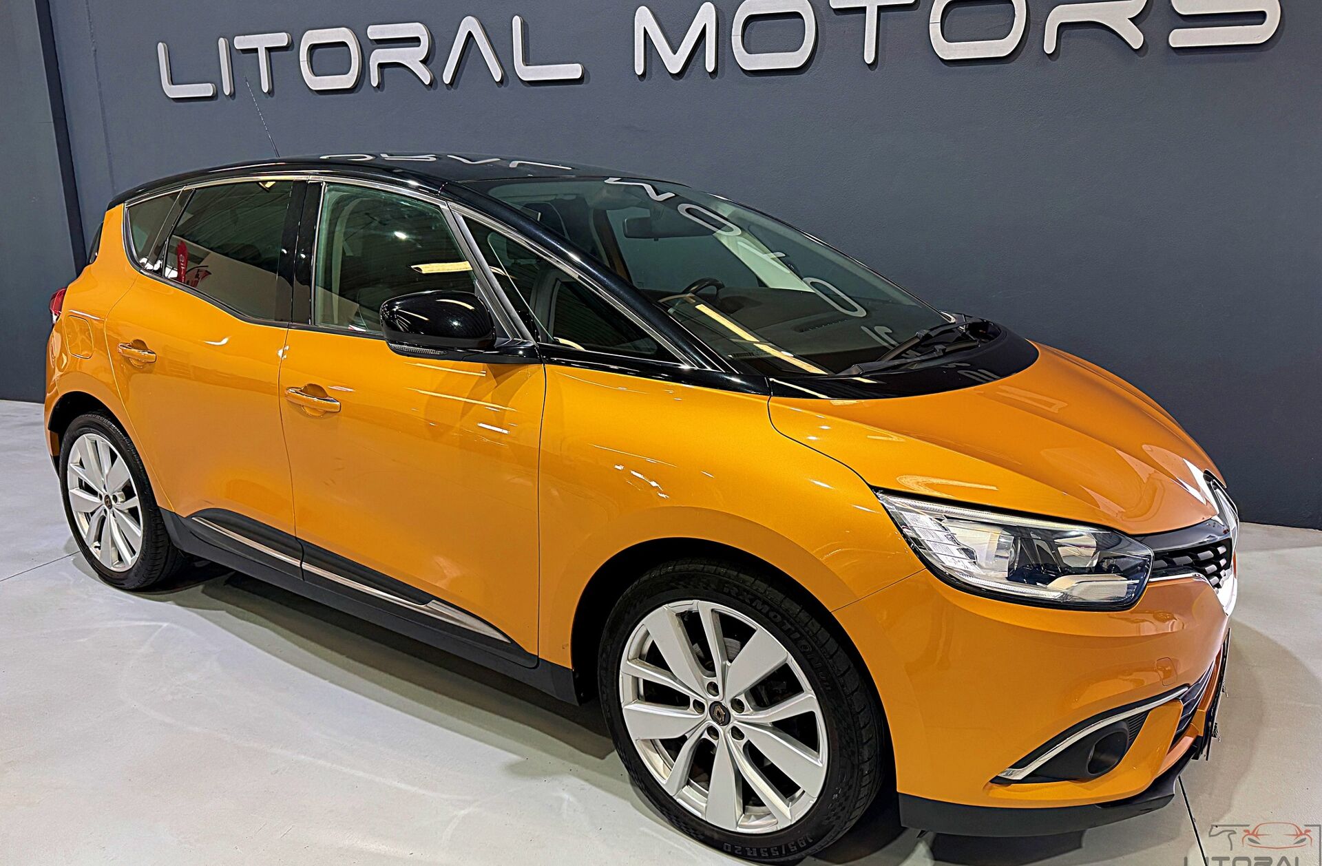 RENAULT Scénic 1.3 TCe Limited