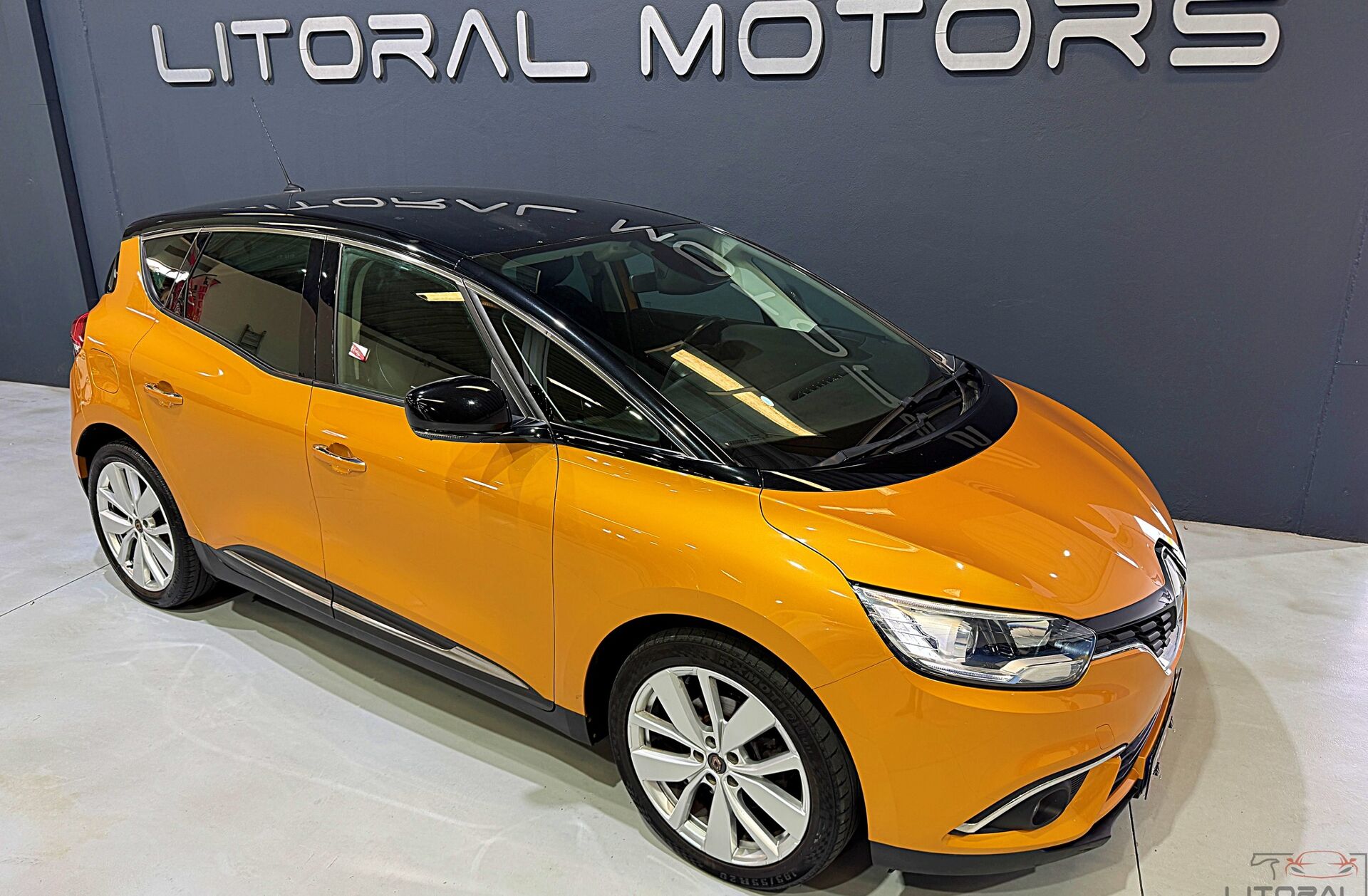 RENAULT Scénic 1.3 TCe Limited