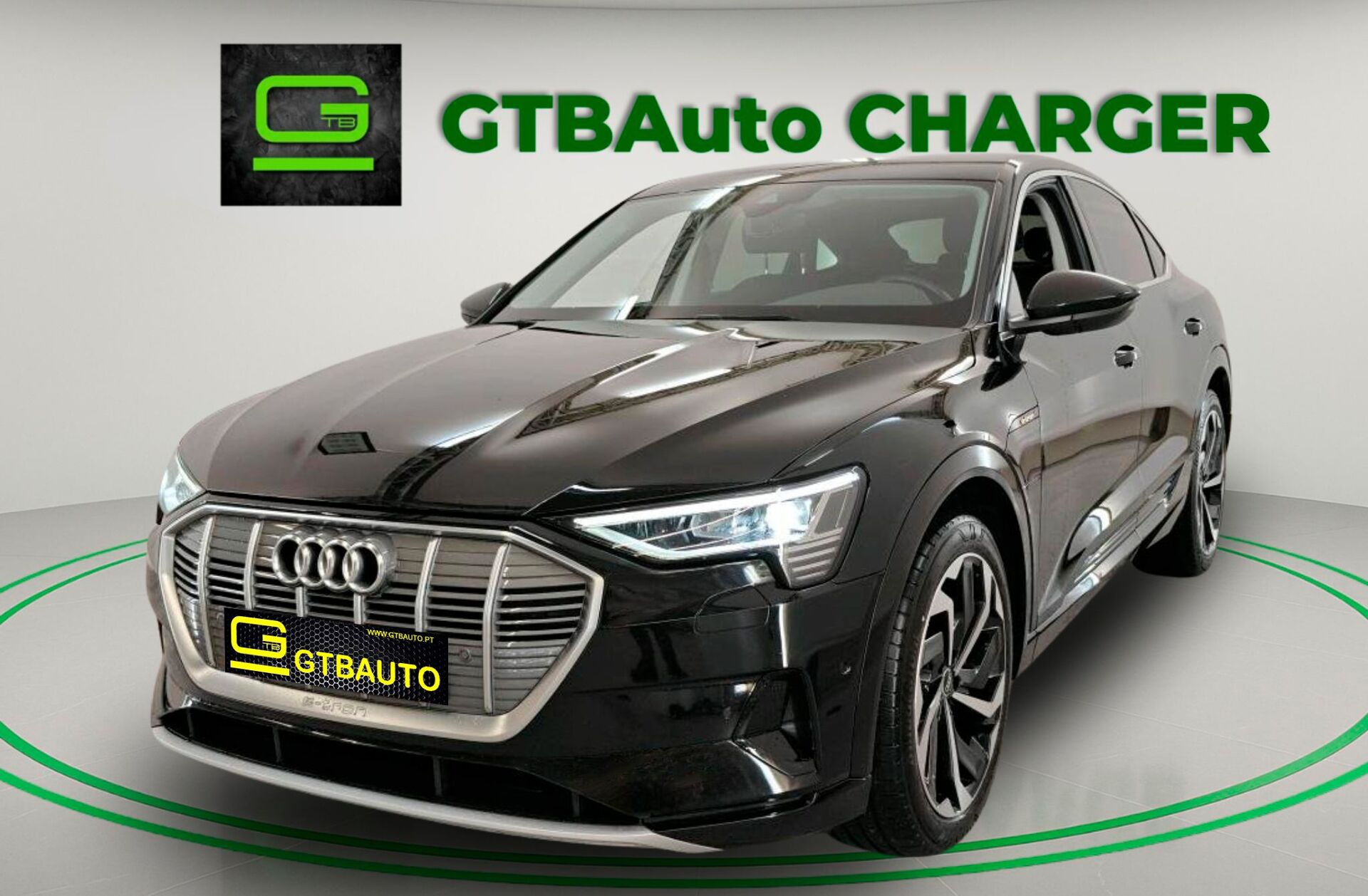 AUDI e-tron 50 quattro