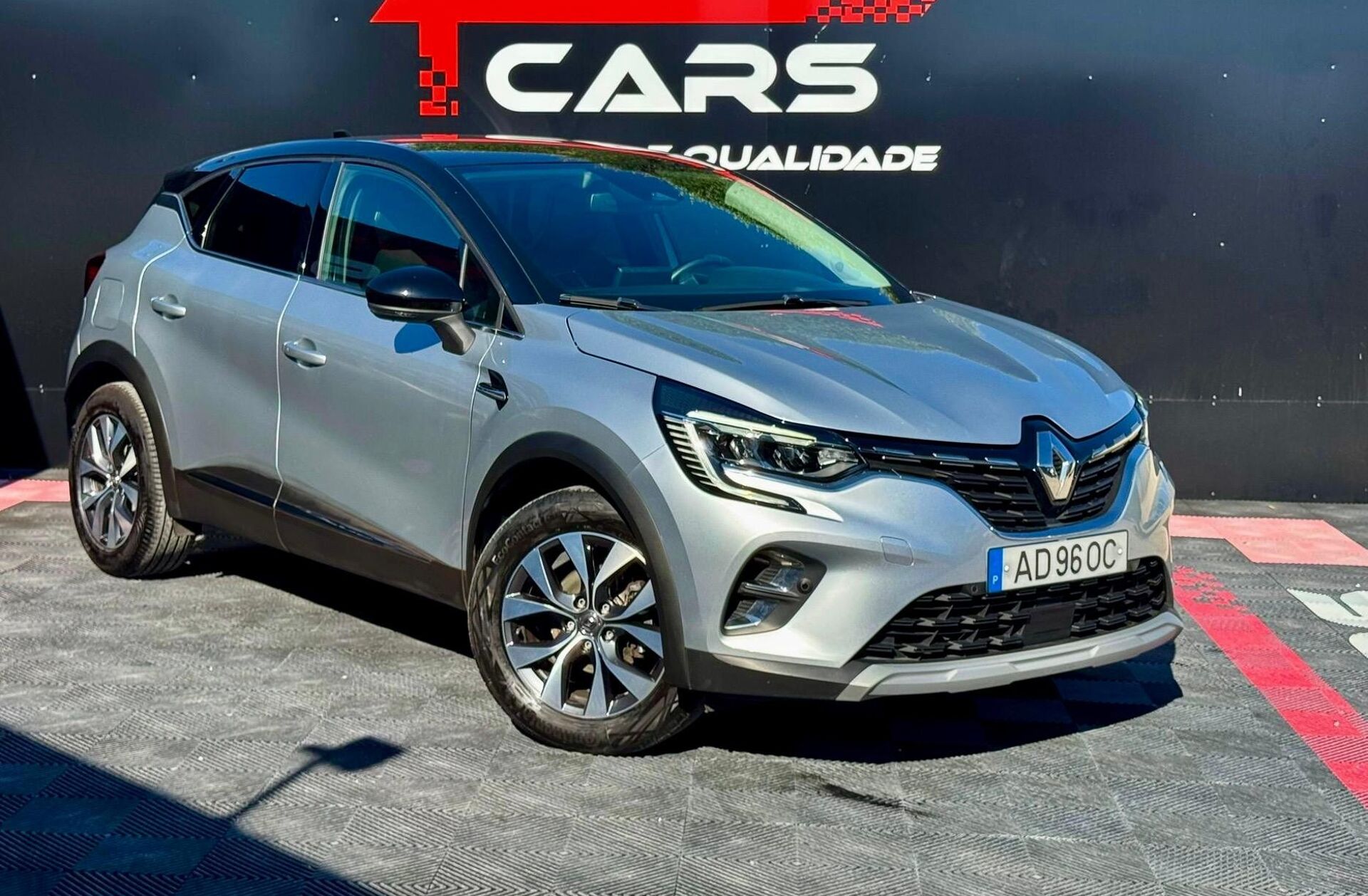 RENAULT Captur 1.0 TCe Exclusive