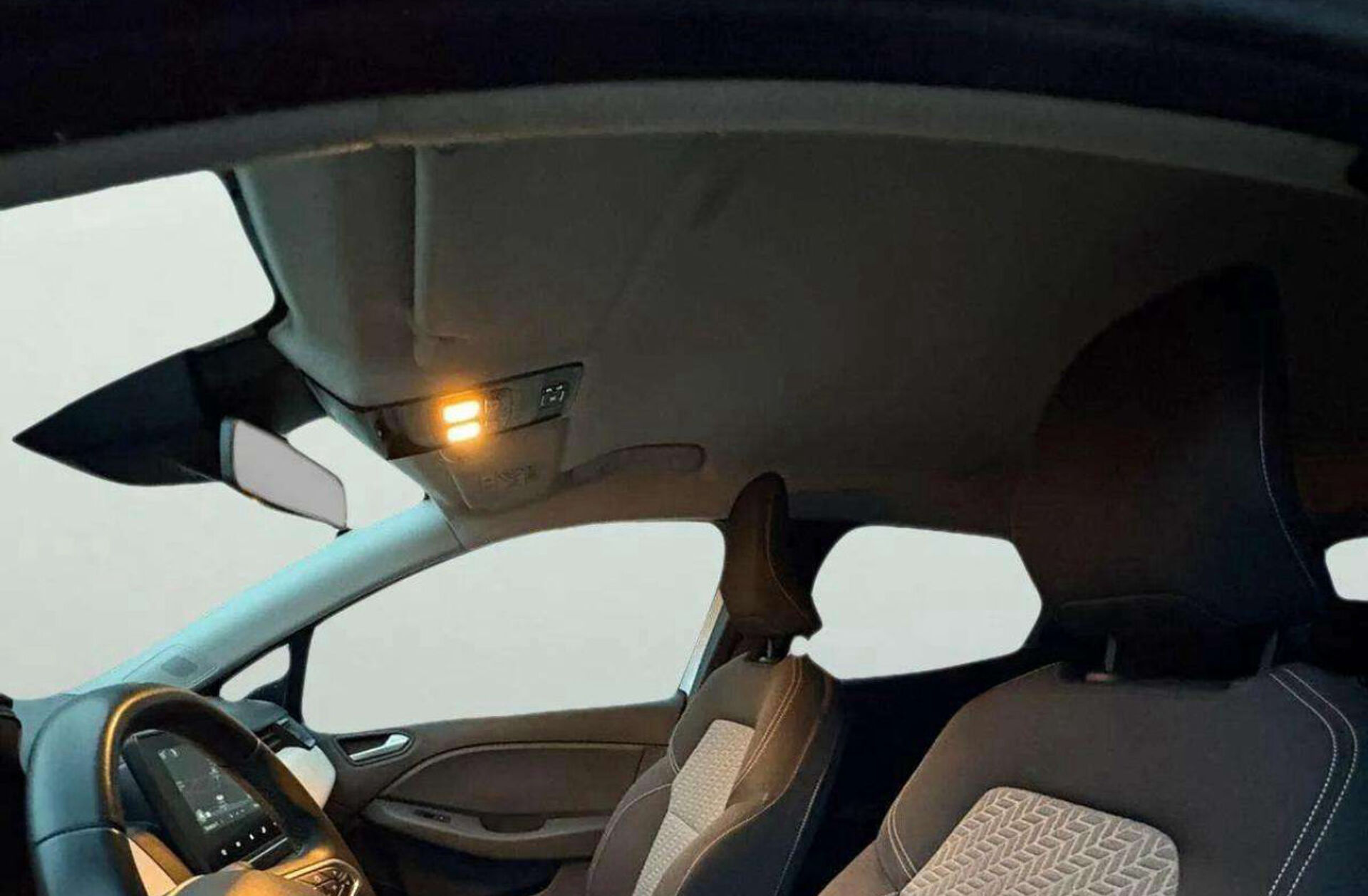 RENAULT Clio 1.0 TCe Techno