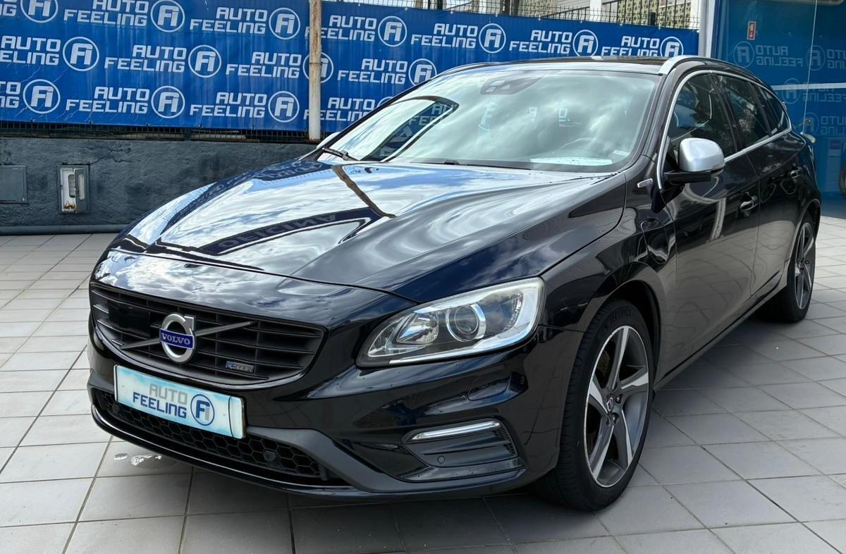 VOLVO V60 2.4 D6 Momentum AWD Phev