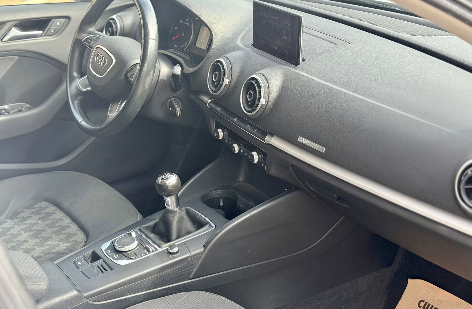 AUDI A3 1.6 TDi Attraction Ultra