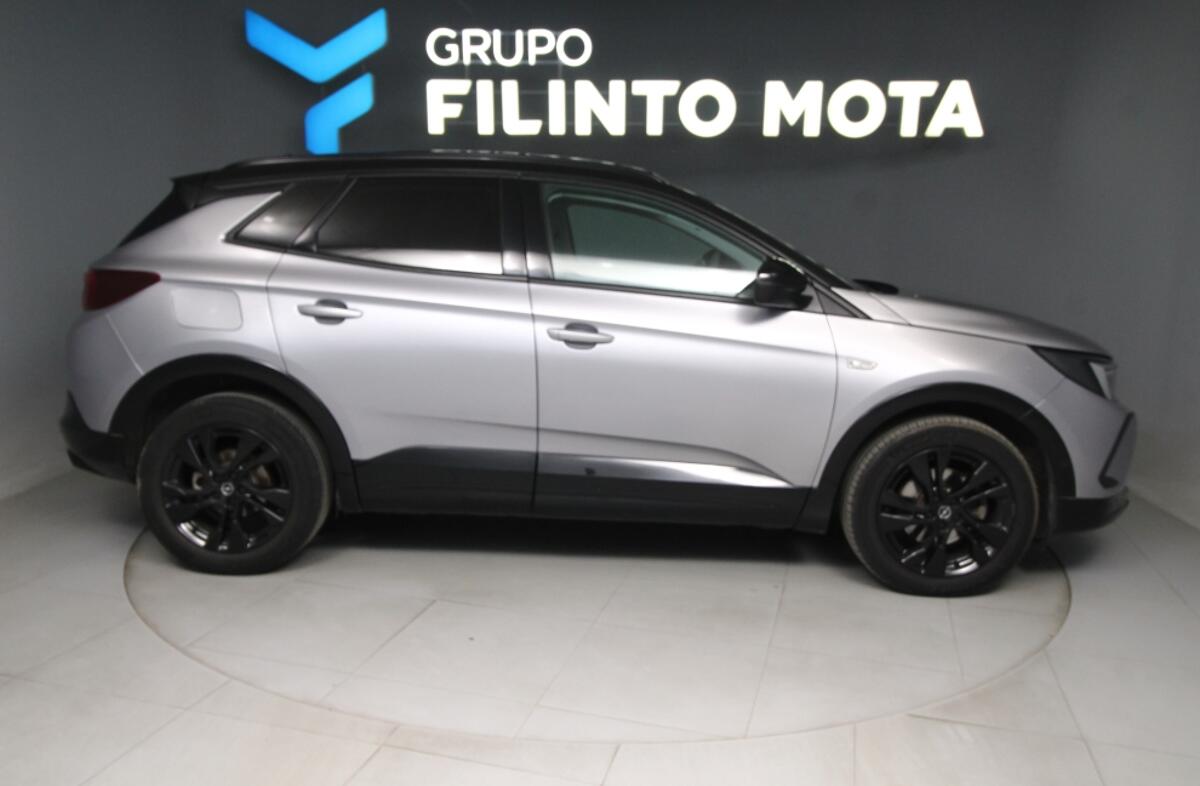 OPEL Grandland 1.5 CDTI GS AT