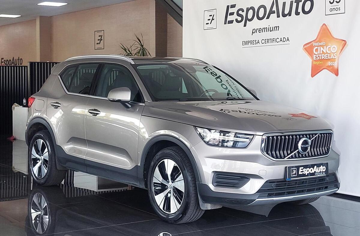 VOLVO XC40 1.5 T4 PHEV Inscription Expression