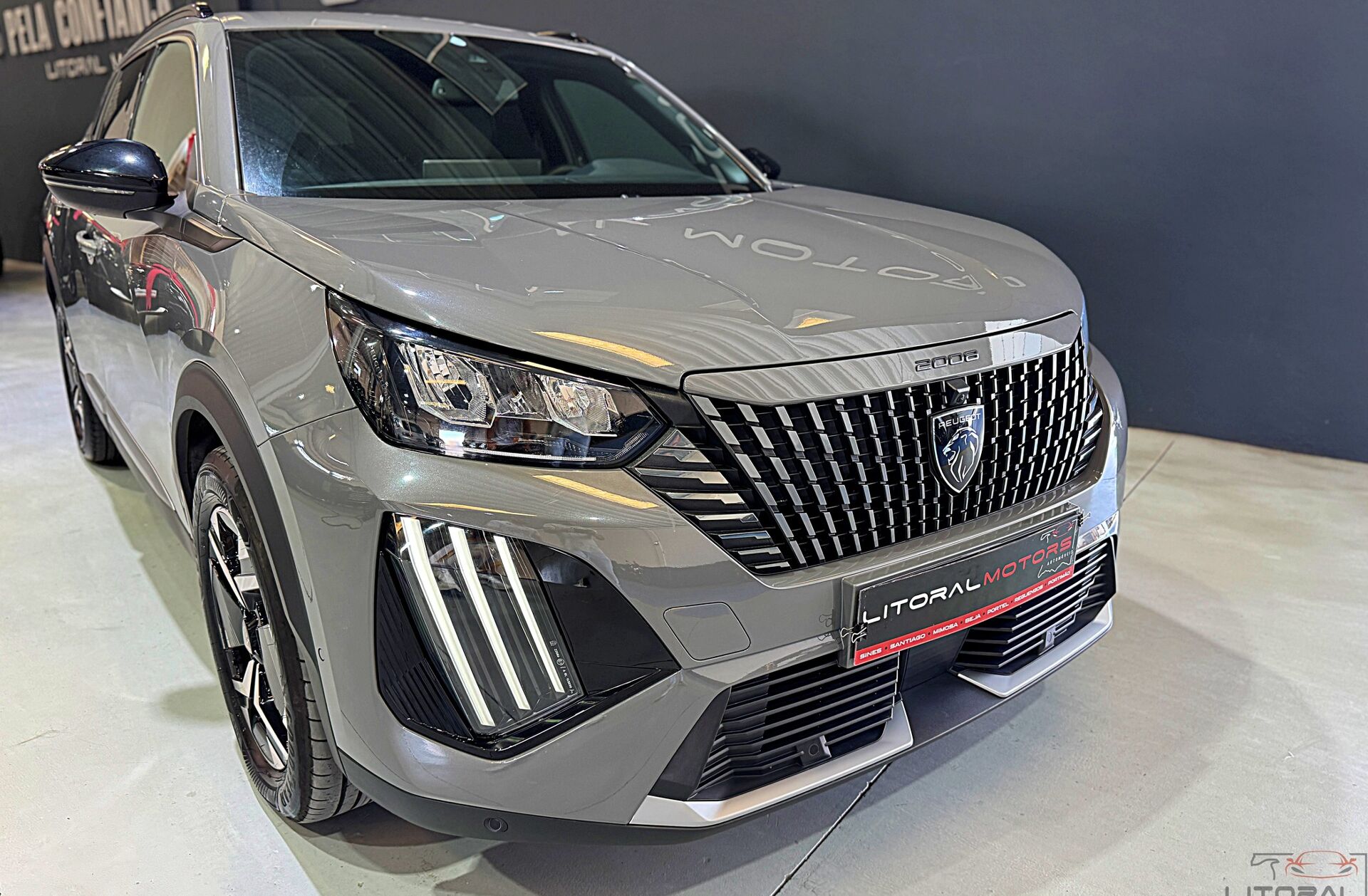 PEUGEOT 2008 1.2 PureTech Allure