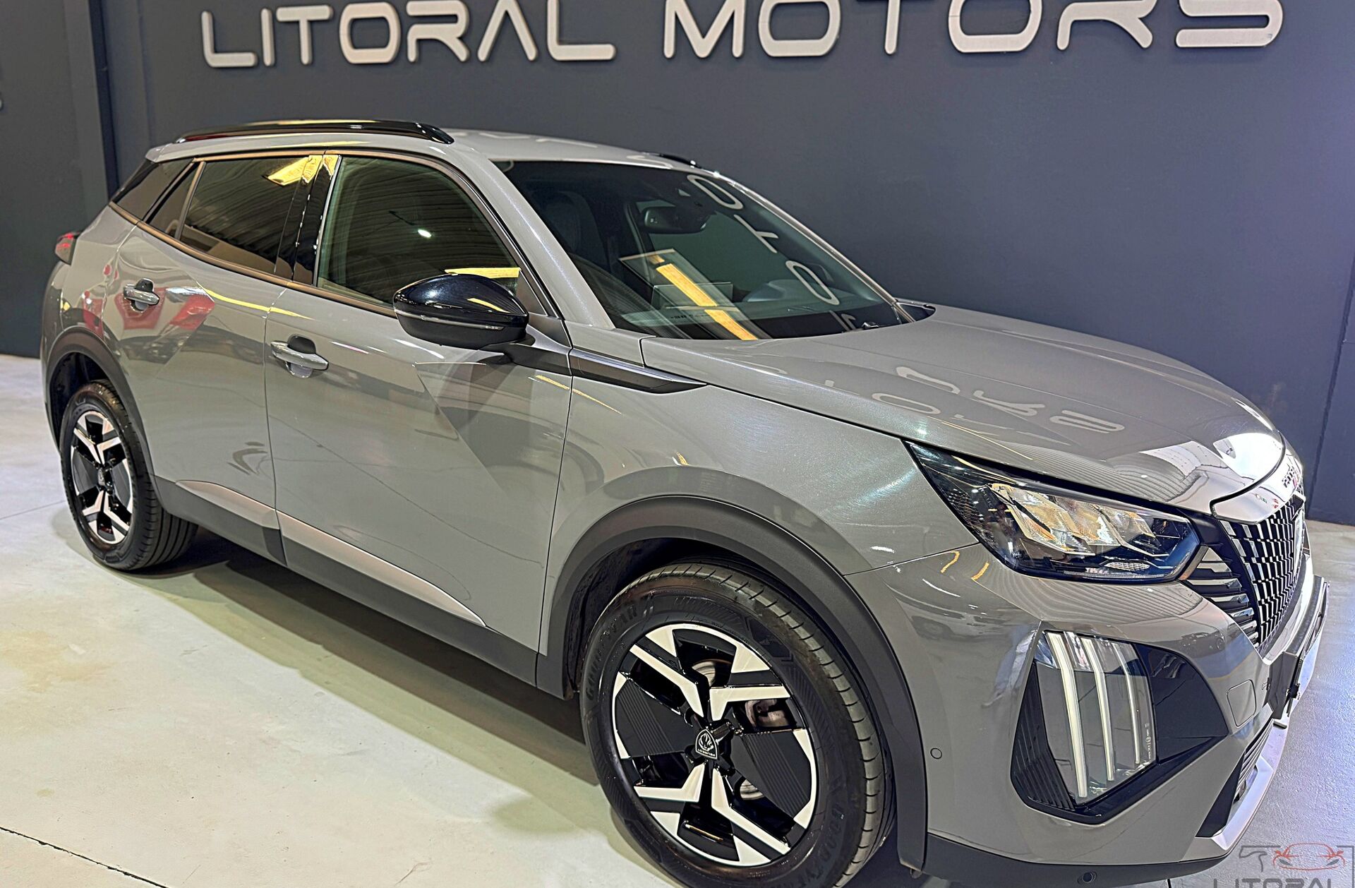 PEUGEOT 2008 1.2 PureTech Allure