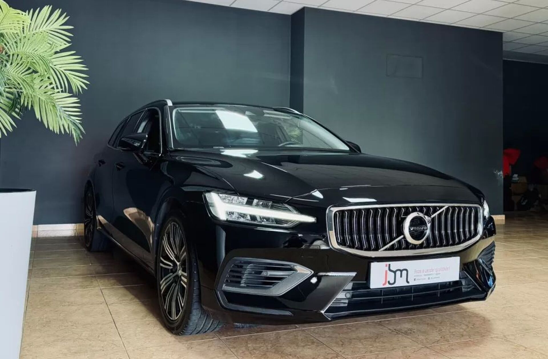 VOLVO V60 2.0 T6 AWD TE Inscription Expression
