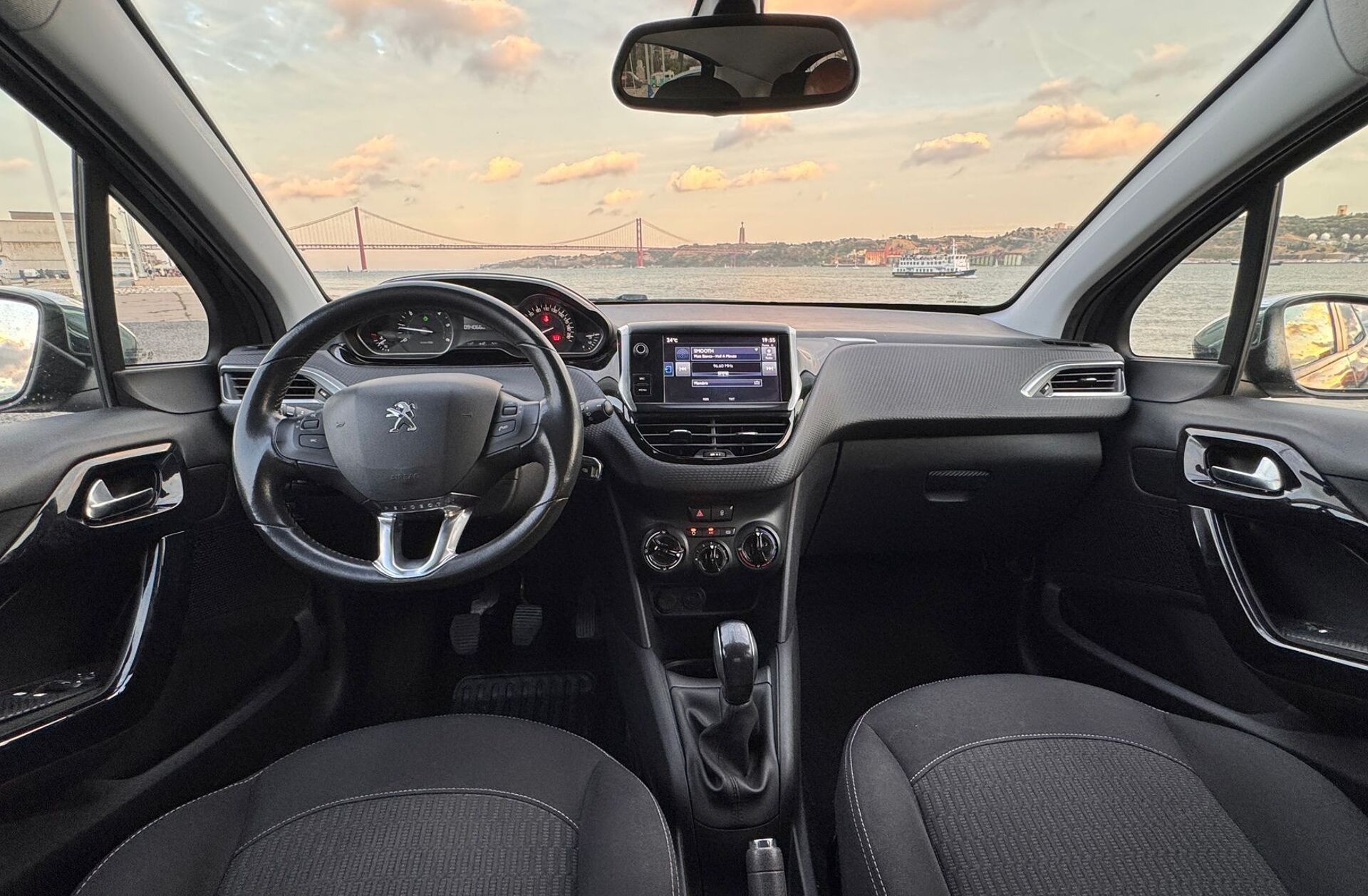 PEUGEOT 208 1.6 BlueHDi Style