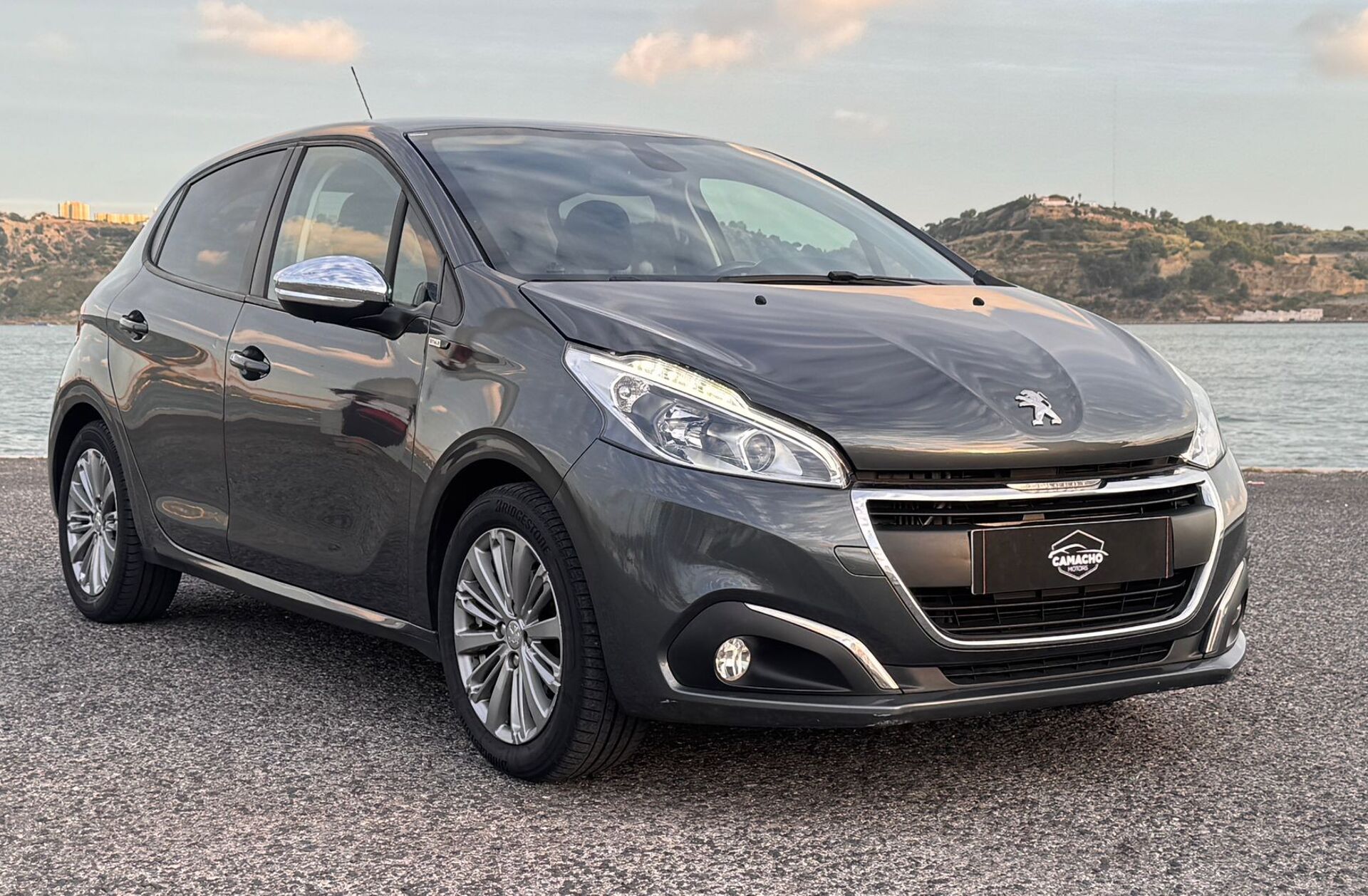 PEUGEOT 208 1.6 BlueHDi Style