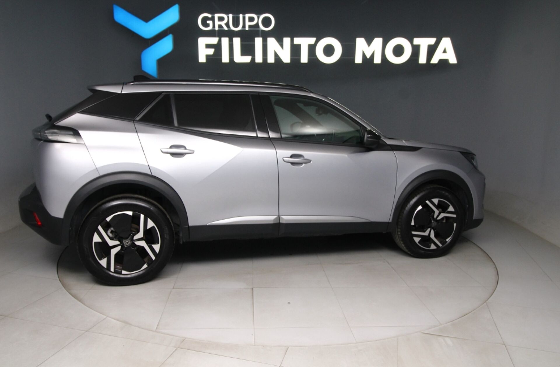 PEUGEOT 2008 1.2 PureTech Allure