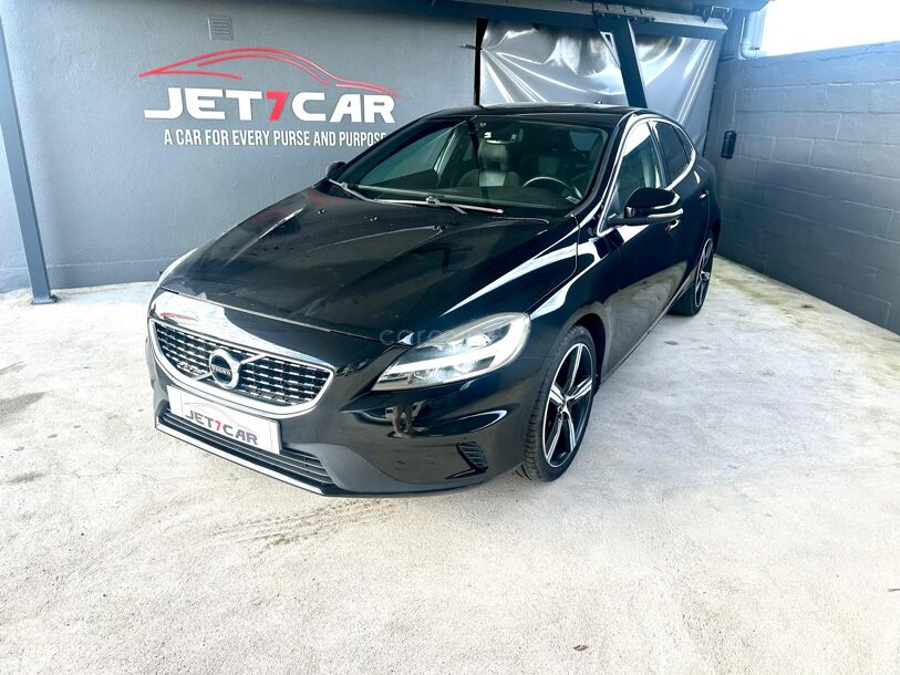 Volvo V40 2.0 D3 RDesign com 179 990 km por 18 900 € Jet7Car Novos e