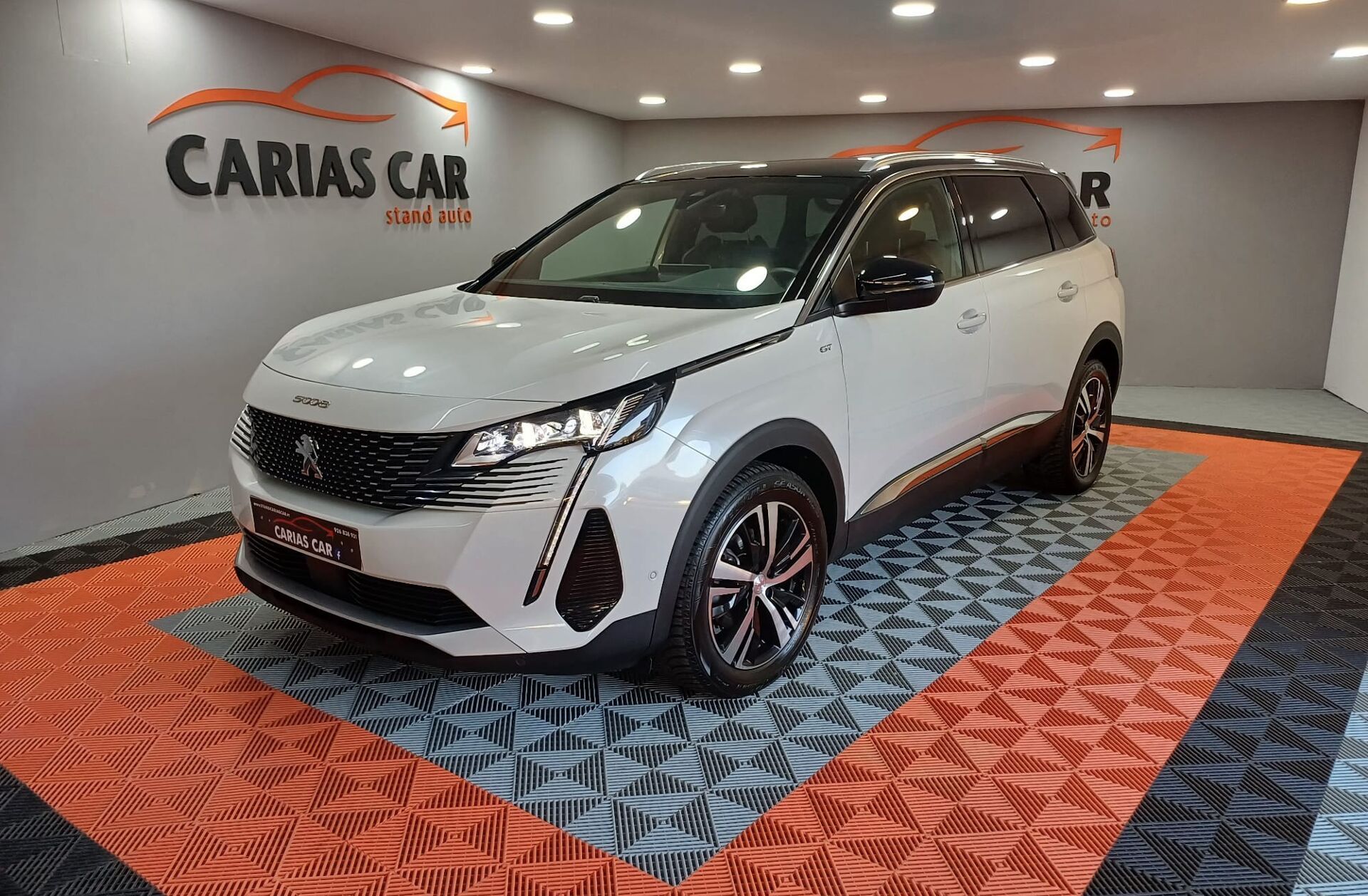 PEUGEOT 5008 1.5 BlueHDi GT EAT8