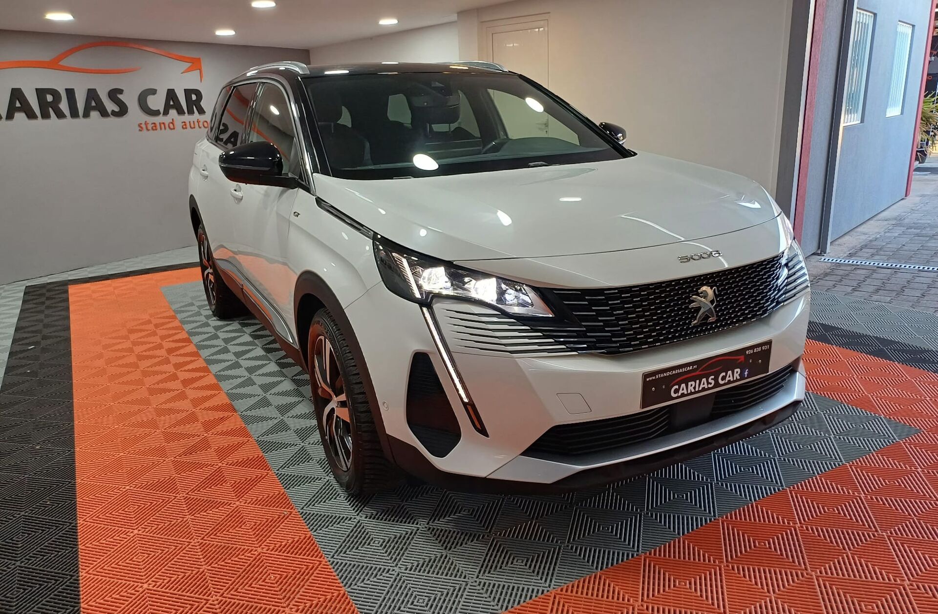 PEUGEOT 5008 1.5 BlueHDi GT EAT8