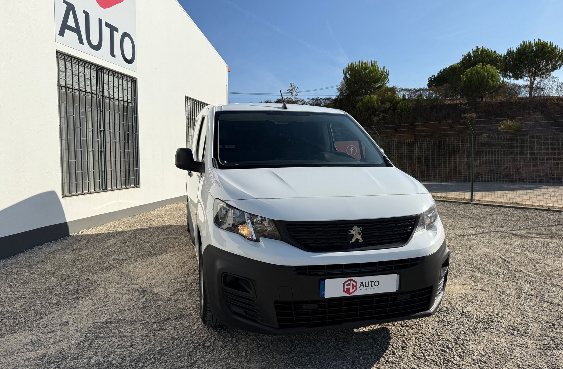 PEUGEOT Partner 1.5 BlueHDi Premium Standard