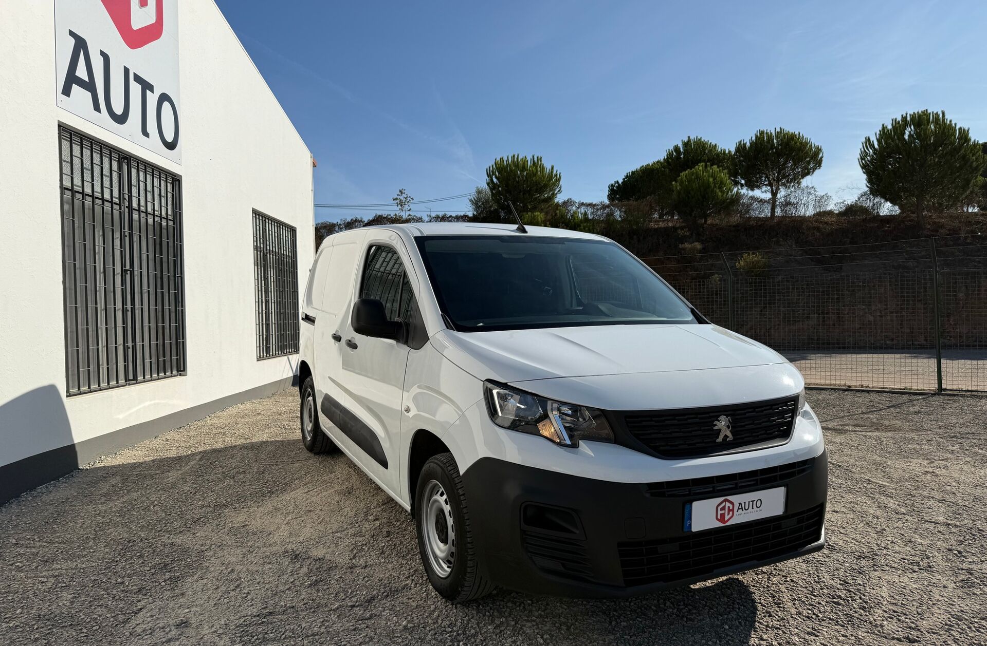 PEUGEOT Partner 1.5 BlueHDi Premium Standard