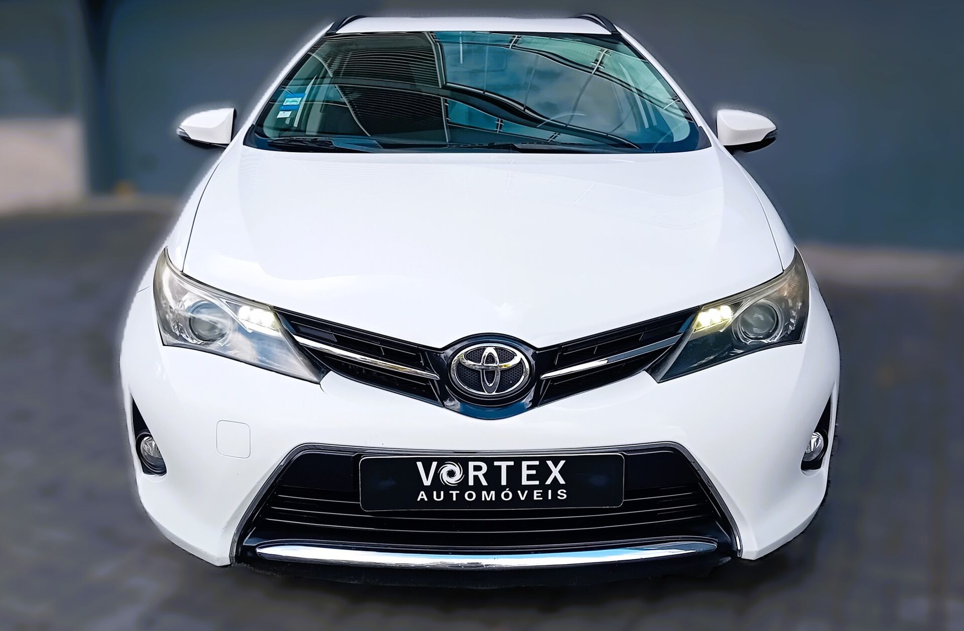 TOYOTA Auris 1.4 D-4D Com.+P.Sport+Navi