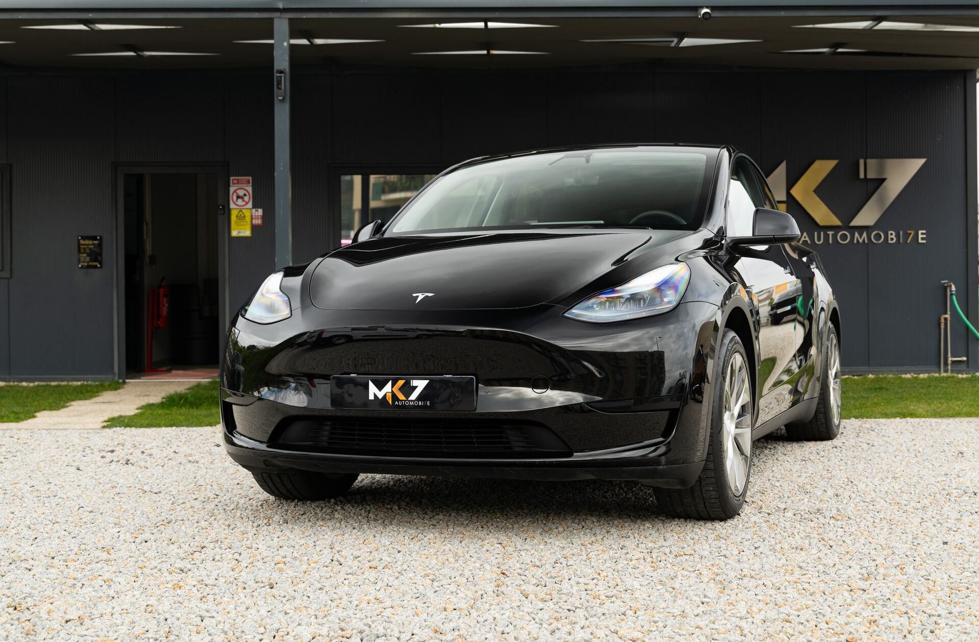 TESLA Model Y RWD