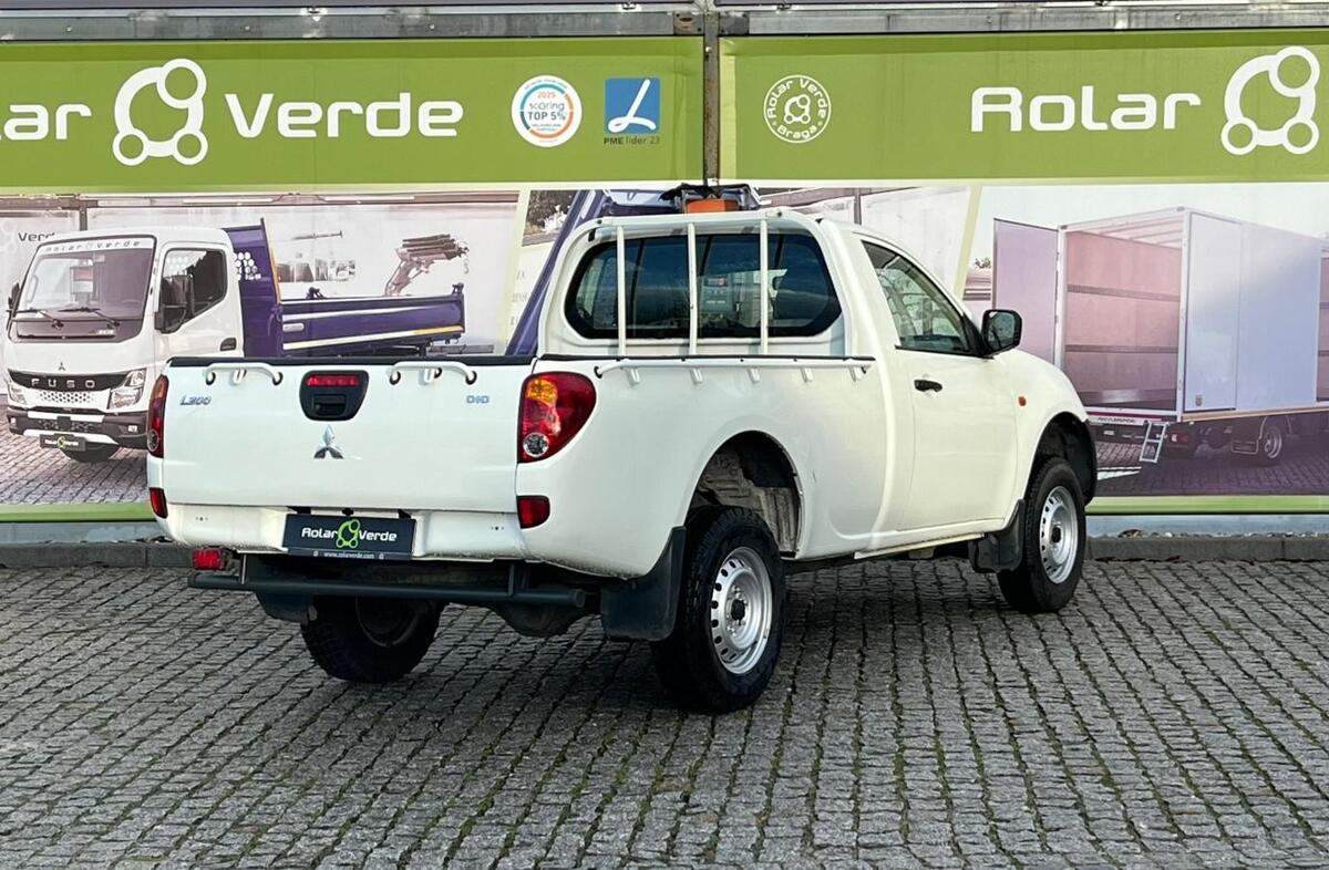 MITSUBISHI L 200 2.5 DI-D CD Instyle