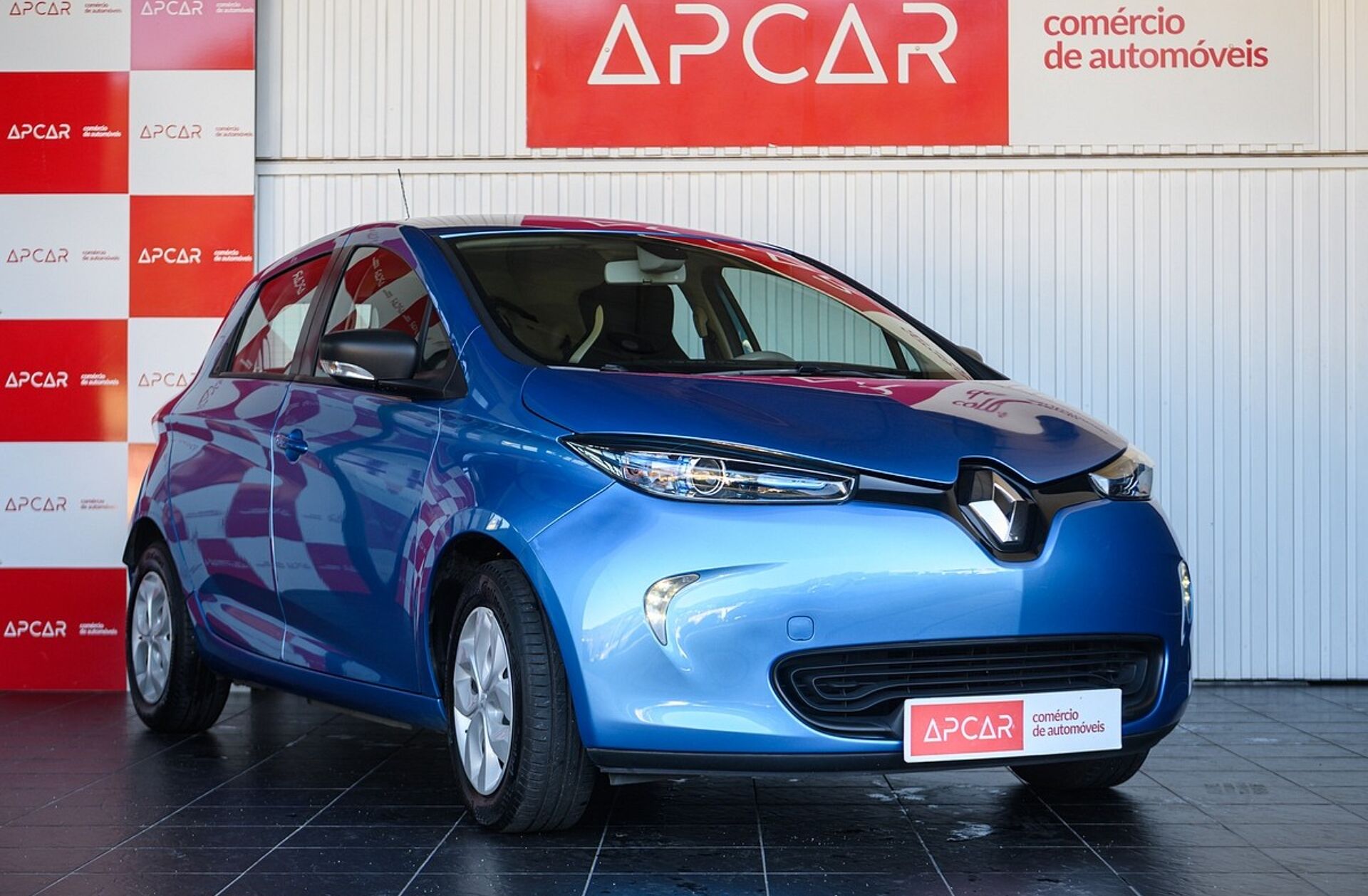 RENAULT ZOE Life