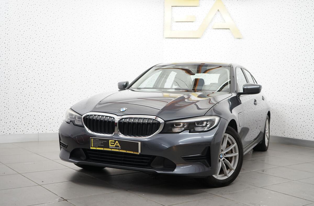 BMW Serie-3 330 e Line Sport Auto