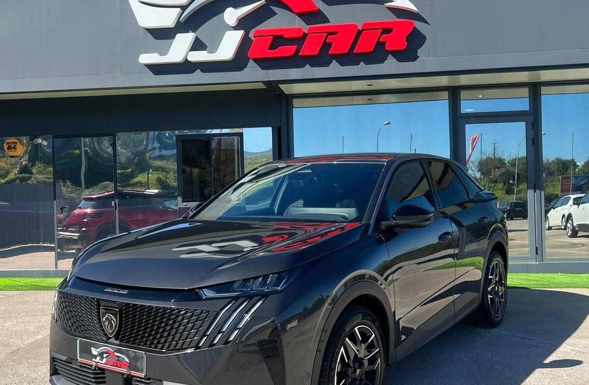 PEUGEOT 3008 1.2 Hybrid Allure e-DCS6