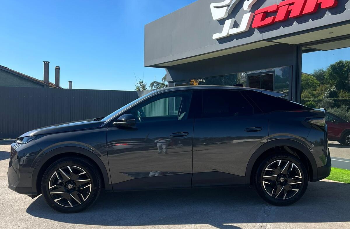 PEUGEOT 3008 1.2 Hybrid Allure e-DCS6