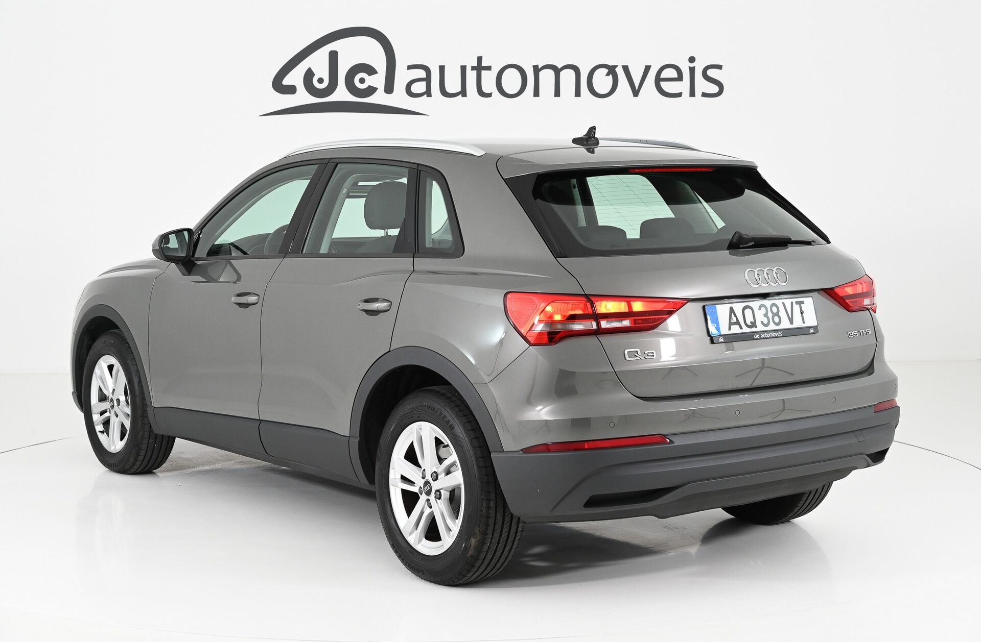 AUDI Q3 35 TFSI S tronic