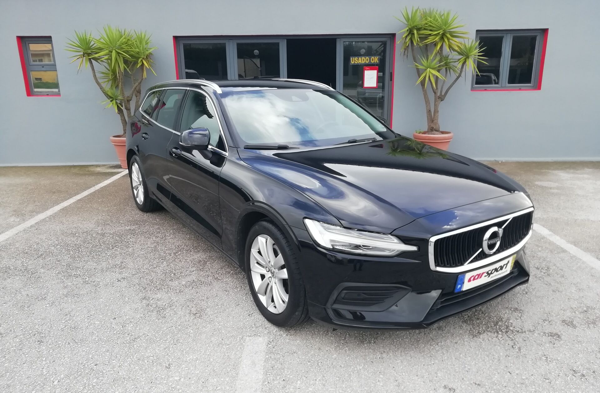 VOLVO V60 2.0 D4 Momentum Plus Geartronic