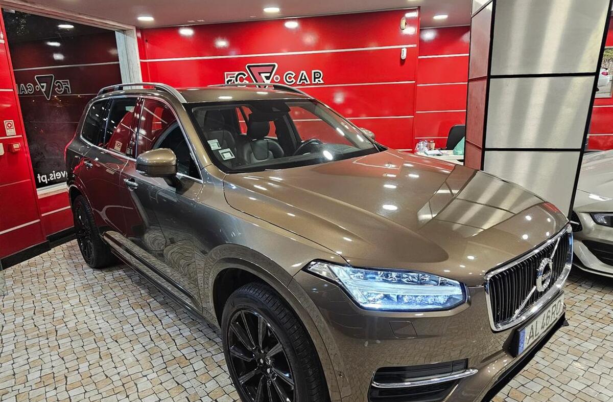 VOLVO XC90 2.0 D4 Momentum